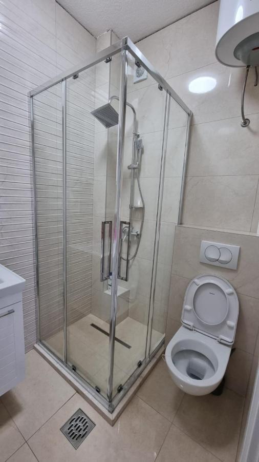 Elan Luxury Apartments & Rooms Plav Esterno foto