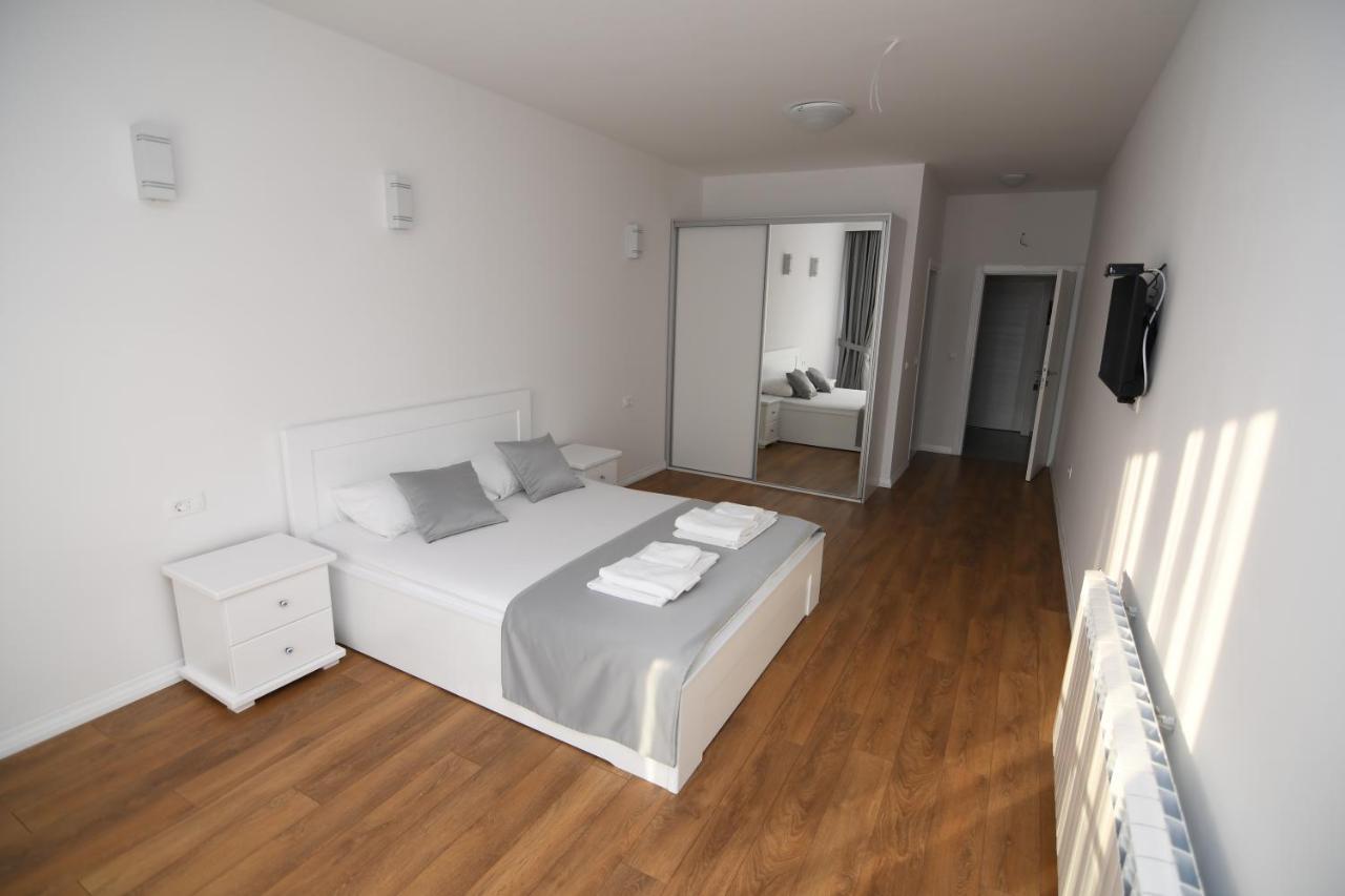 Elan Luxury Apartments & Rooms Plav Esterno foto